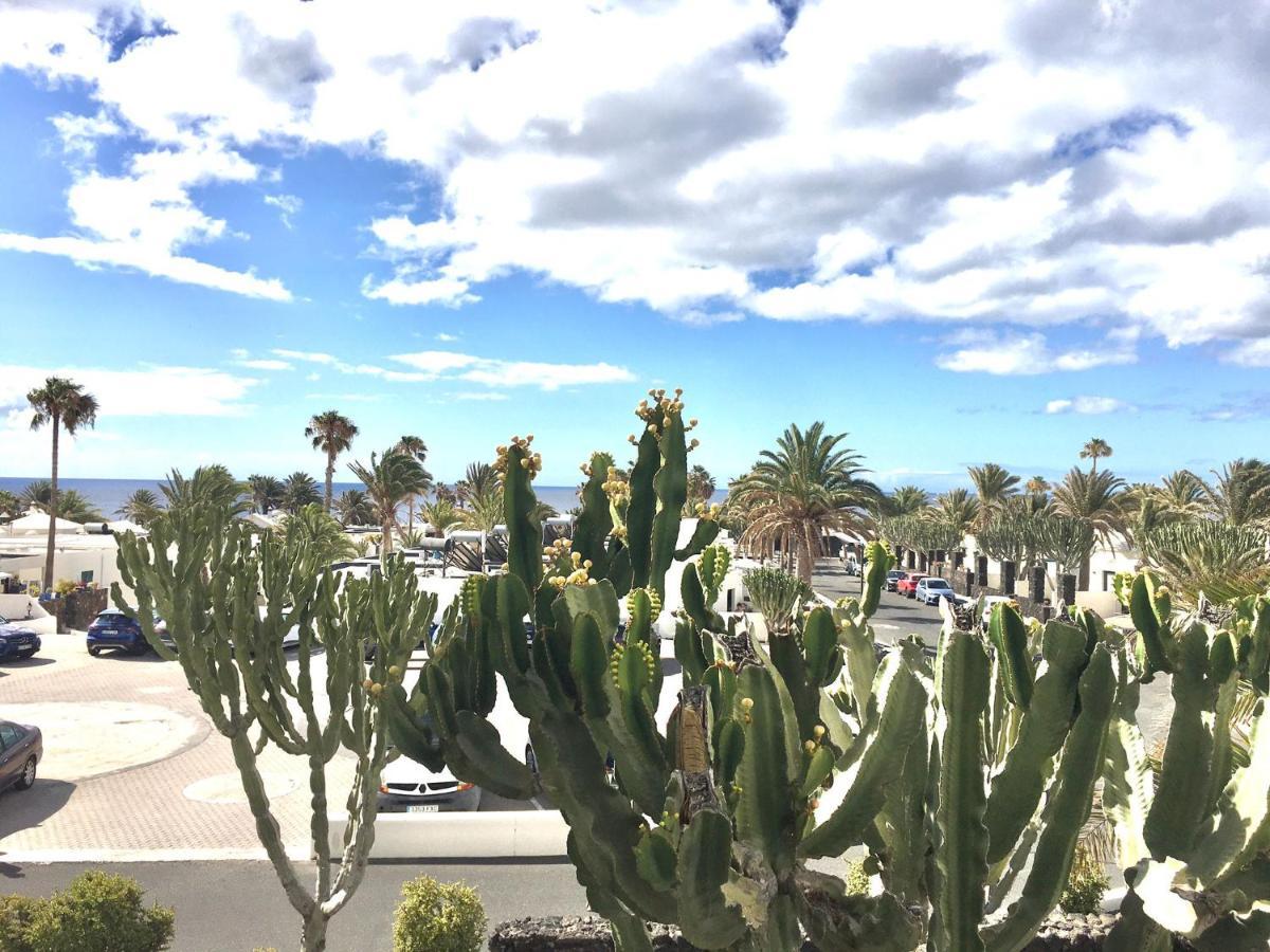 Cozzy Apartment Con Vista Al Mar Costa Teguise Exterior foto