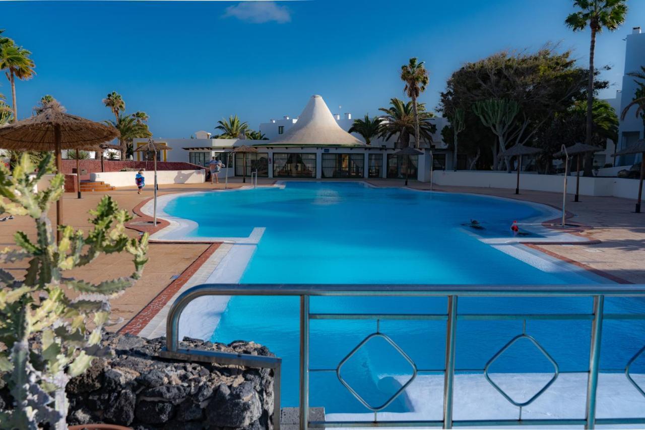 Cozzy Apartment Con Vista Al Mar Costa Teguise Exterior foto